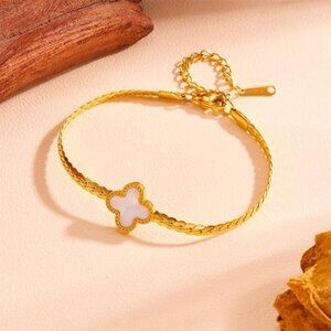 Neiman Marcus 18K Luxury Clover Gold Plated Bracelet